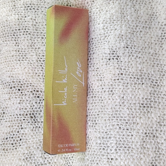 Nicole Miller All My Love, 10ml/0.34fl oz - Picture 4 of 8